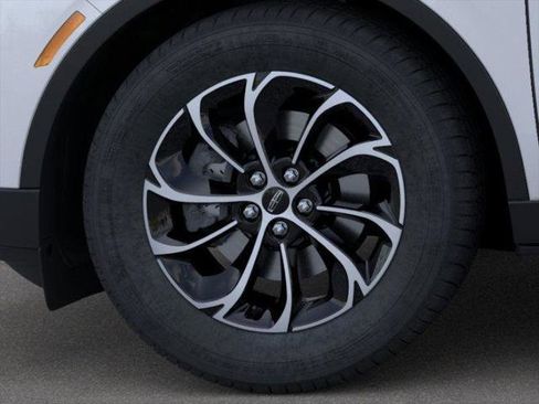 New 2026 Lincoln Nautilus Premier image 19