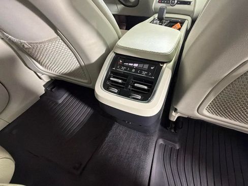 Used 2023 Volvo XC90 B5 Core w/ Protection Package Premier AWD/4WD image 32