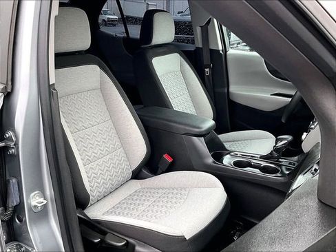 Used 2023 Chevrolet Equinox LS image 11