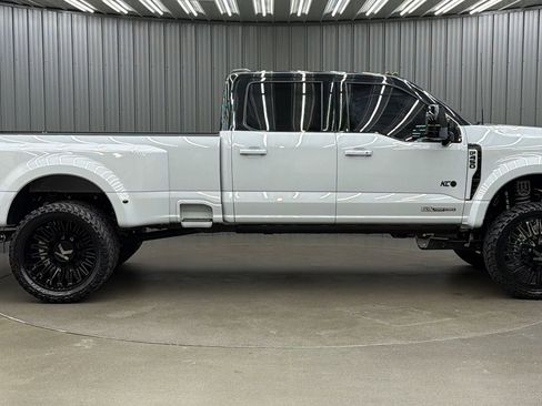 Used 2026 Ford F450 Platinum w/ Platinum Plus Package AWD/4WD image 6