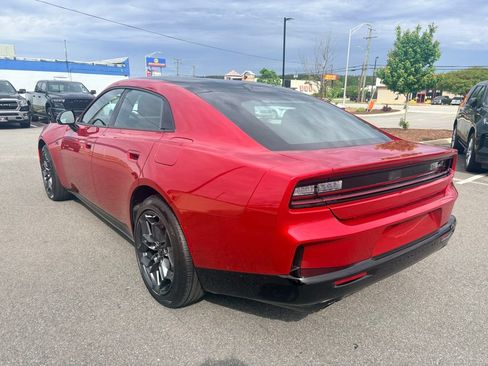 New 2026 Dodge Charger R/T w/ Blacktop Package AWD/4WD image 7