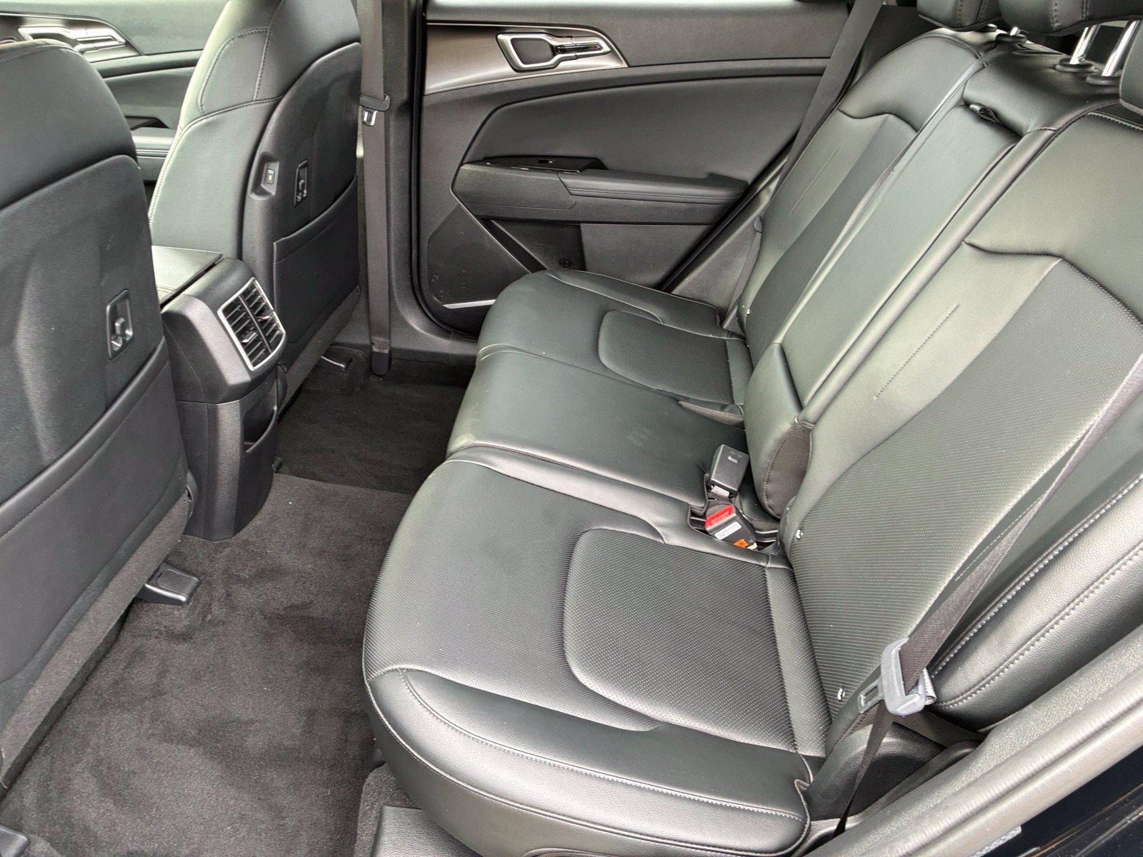 Used 2025 Kia Sportage EX w/ Premium Package FWD image 14
