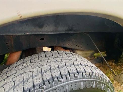 Used 2010 Ford F250 Lariat image 40