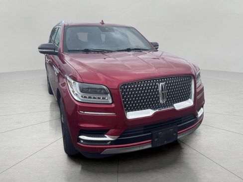Used 2019 Lincoln Navigator Reserve AWD/4WD image 3