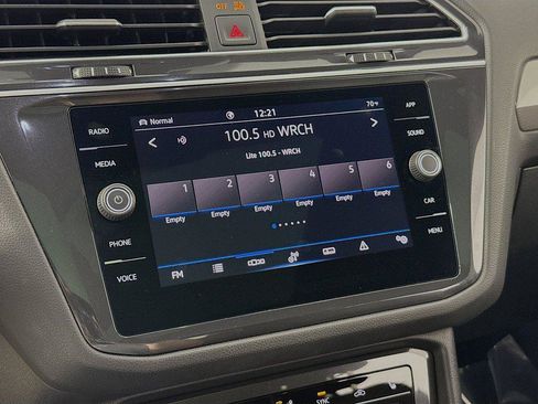 Certified 2024 Volkswagen Tiguan SE R-Line AWD/4WD image 14
