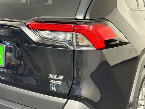 Used 2025 Toyota RAV4 XLE AWD/4WD image 34