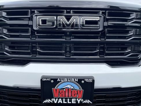 New 2026 GMC Acadia Elevation w/ Black Edition AWD/4WD image 31