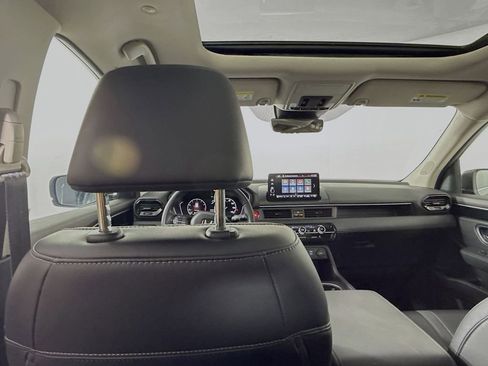 Used 2023 Honda Pilot Touring image 24
