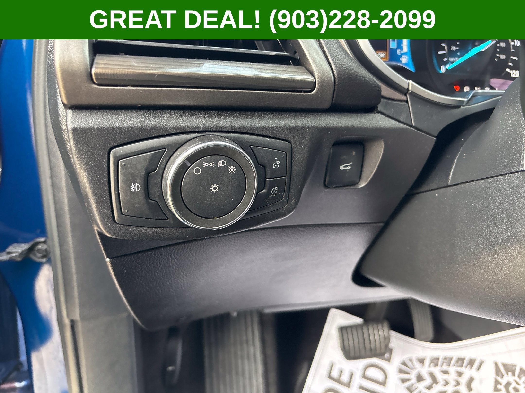 Used 2017 Ford Fusion SE w/ Equipment Group 602A FWD image 28
