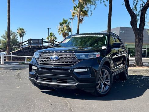 Used 2022 Ford Explorer XLT w/ Equipment Group 202A AWD/4WD image 1