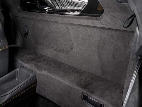 Used 2024 Lamborghini Revuelto image 29