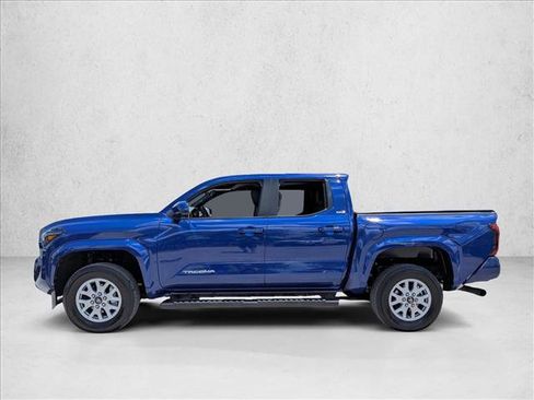 Used 2024 Toyota Tacoma SR5 RWD image 9