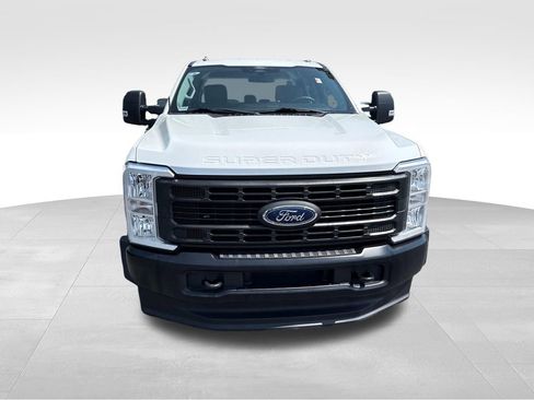 Used 2024 Ford F350 XL AWD/4WD image 8