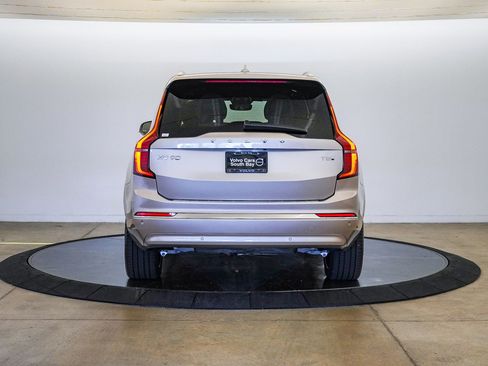 Certified 2026 Volvo XC90 T8 Plus w/ Protection Package Premier AWD/4WD image 3