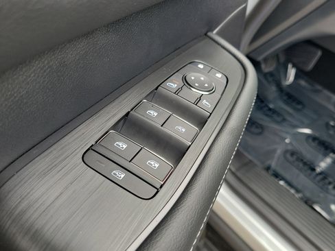 New 2026 Nissan Armada SV image 19