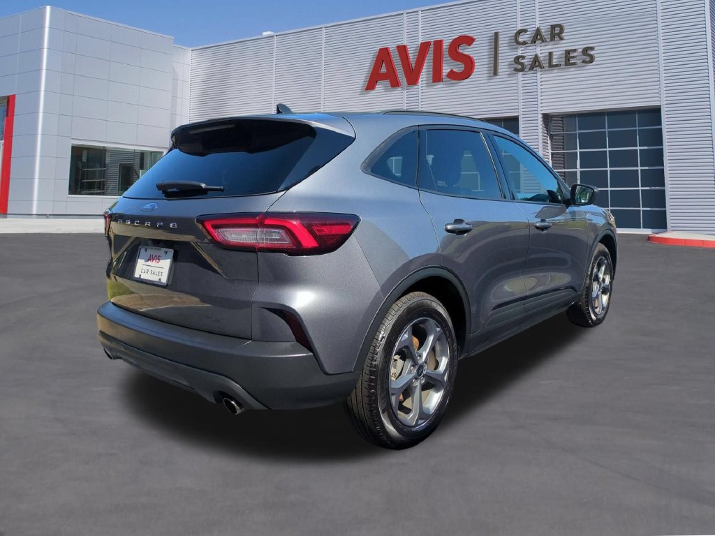 Used 2026 Ford Escape ST-Line FWD image 11