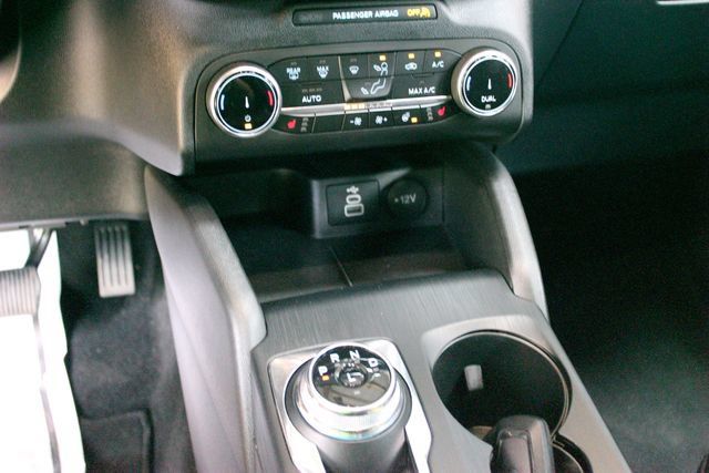 Used 2025 Ford Escape ST-Line AWD/4WD image 19