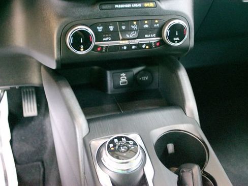 Used 2025 Ford Escape ST-Line AWD/4WD image 19