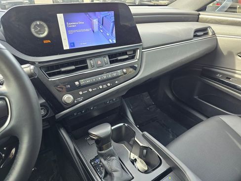 Used 2023 Lexus ES 250 w/ Premium Package image 31