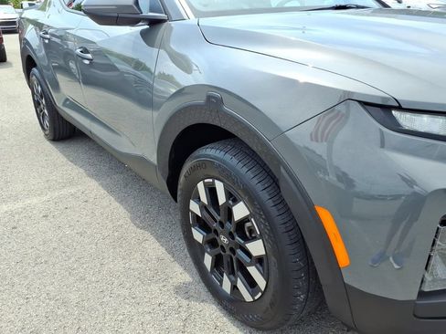 Used 2025 Hyundai Santa Cruz SEL FWD image 19