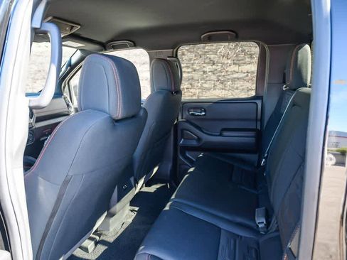 Used 2025 Nissan Frontier Pro-X image 19