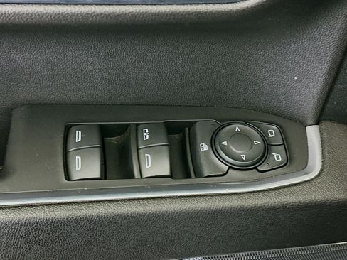 Used 2023 Chevrolet Silverado 1500 LT image 15