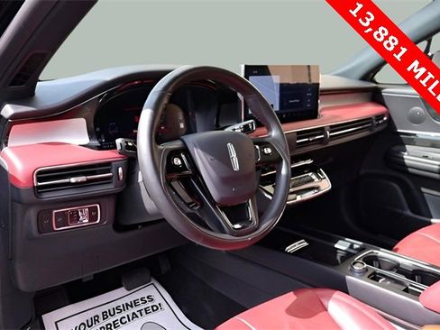 Used 2024 Lincoln Corsair Reserve w/ Equipment Group 201A image 10