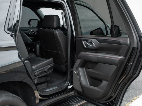 Used 2023 Chevrolet Tahoe RST w/ Luxury Package AWD/4WD image 21