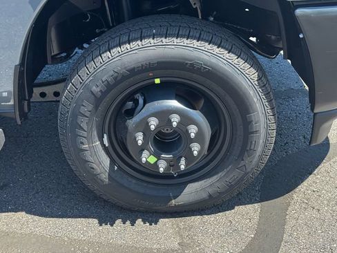 New 2026 RAM 3500 Tradesman AWD/4WD image 9