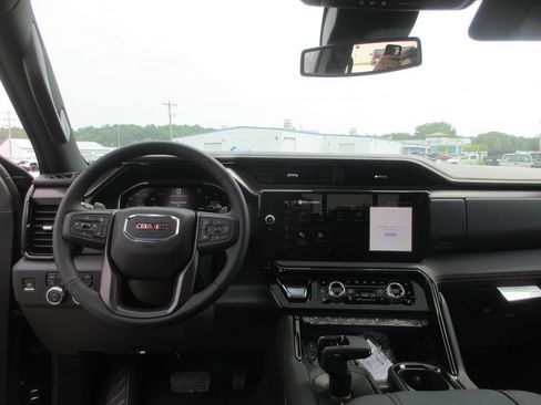 New 2026 GMC Sierra 1500 AT4 w/ AT4 Premium Package AWD/4WD image 16