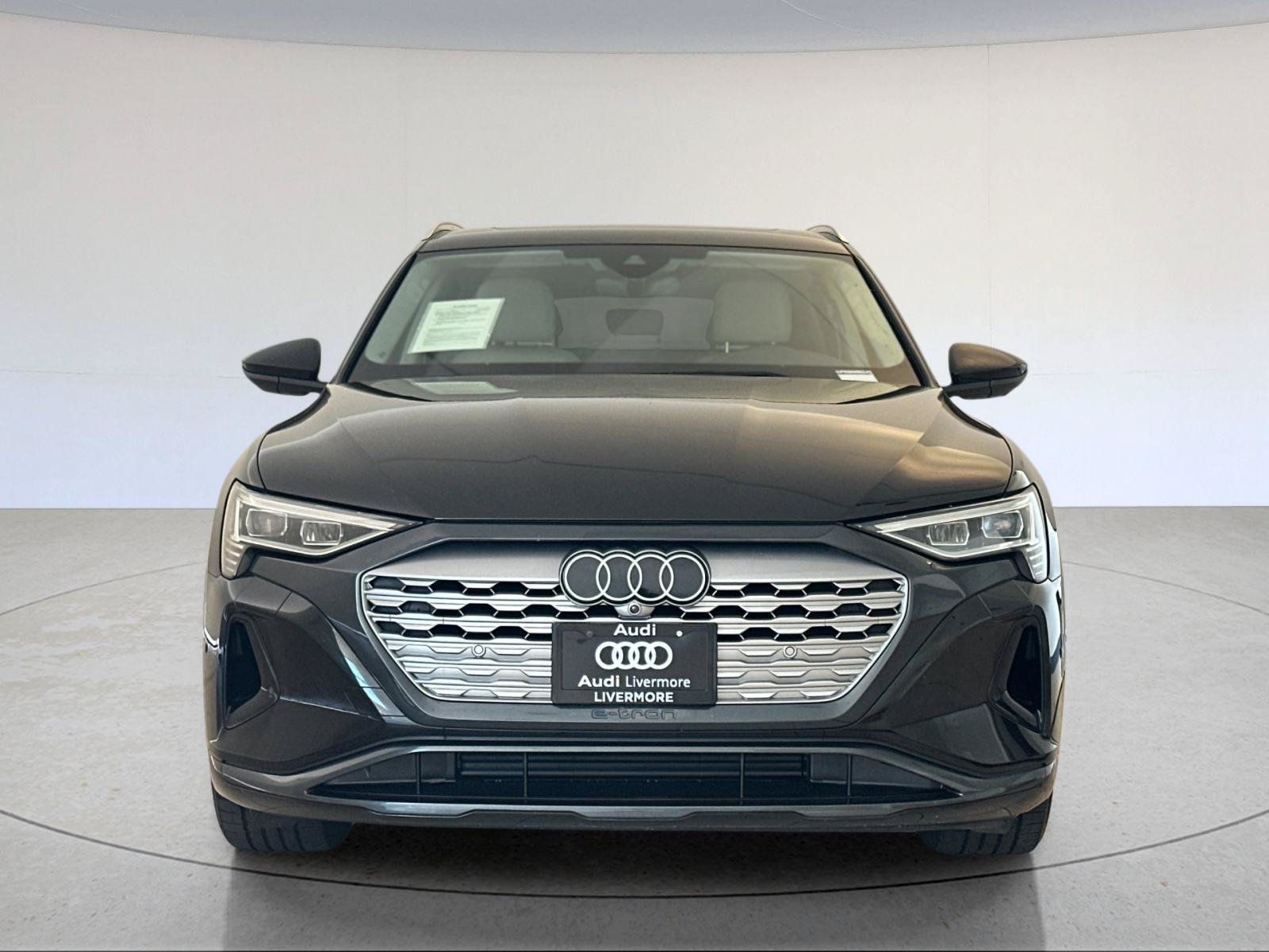 Used 2024 Audi Q8 e-tron Premium Plus w/ Premium Plus Package AWD/4WD image 9