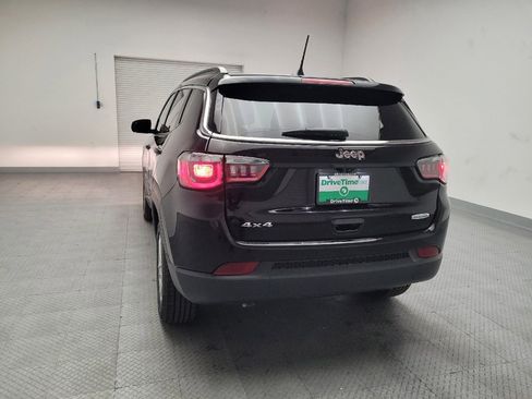 Used 2024 Jeep Compass Latitude image 6