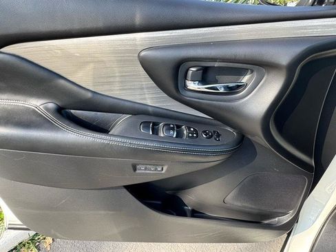 Used 2017 Nissan Murano SL w/ SL Technology Package image 19