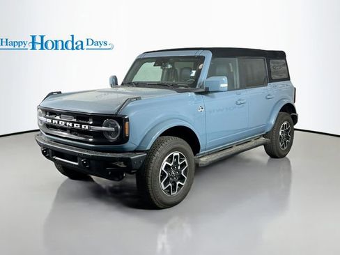Used 2023 Ford Bronco Outer Banks image 6