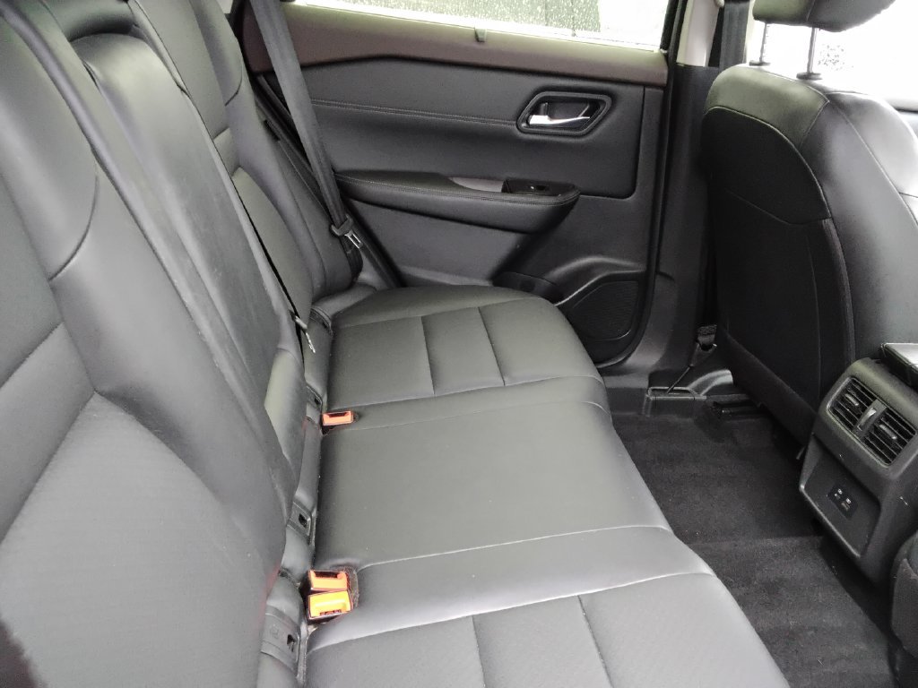 Used 2023 Nissan Rogue SV w/ SV Premium B Package AWD/4WD image 11