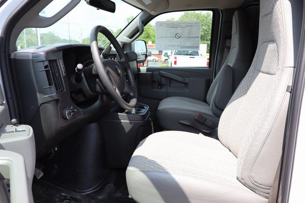 New 2025 Chevrolet Express 2500 w/ Driver Convenience Package RWD image 4