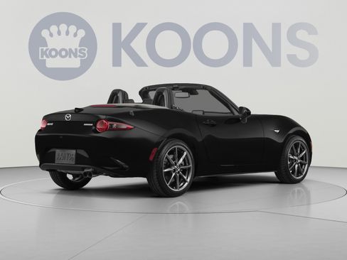 Used 2020 MAZDA MX-5 Miata Grand Touring RWD image 4