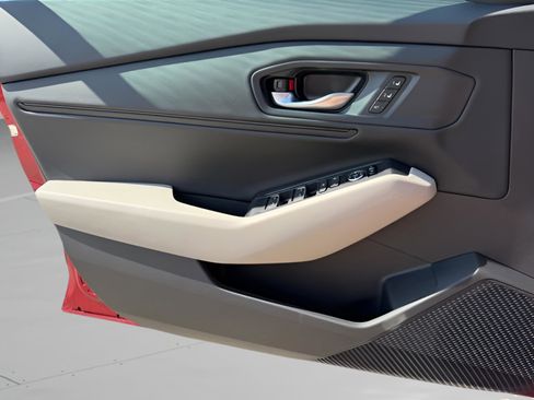 Certified 2025 Honda Accord EX-L image 22