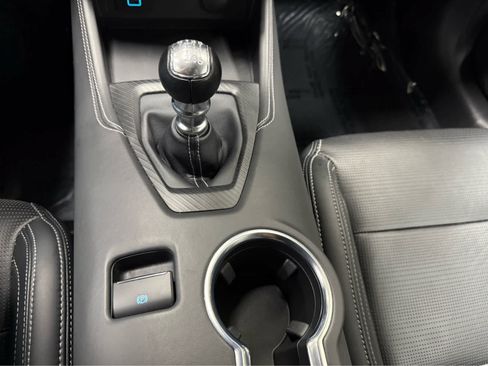Used 2025 Ford Mustang GT Premium RWD image 18