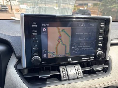 Used 2019 Toyota RAV4 Limited w/ Cold Weather Package FWD image 33