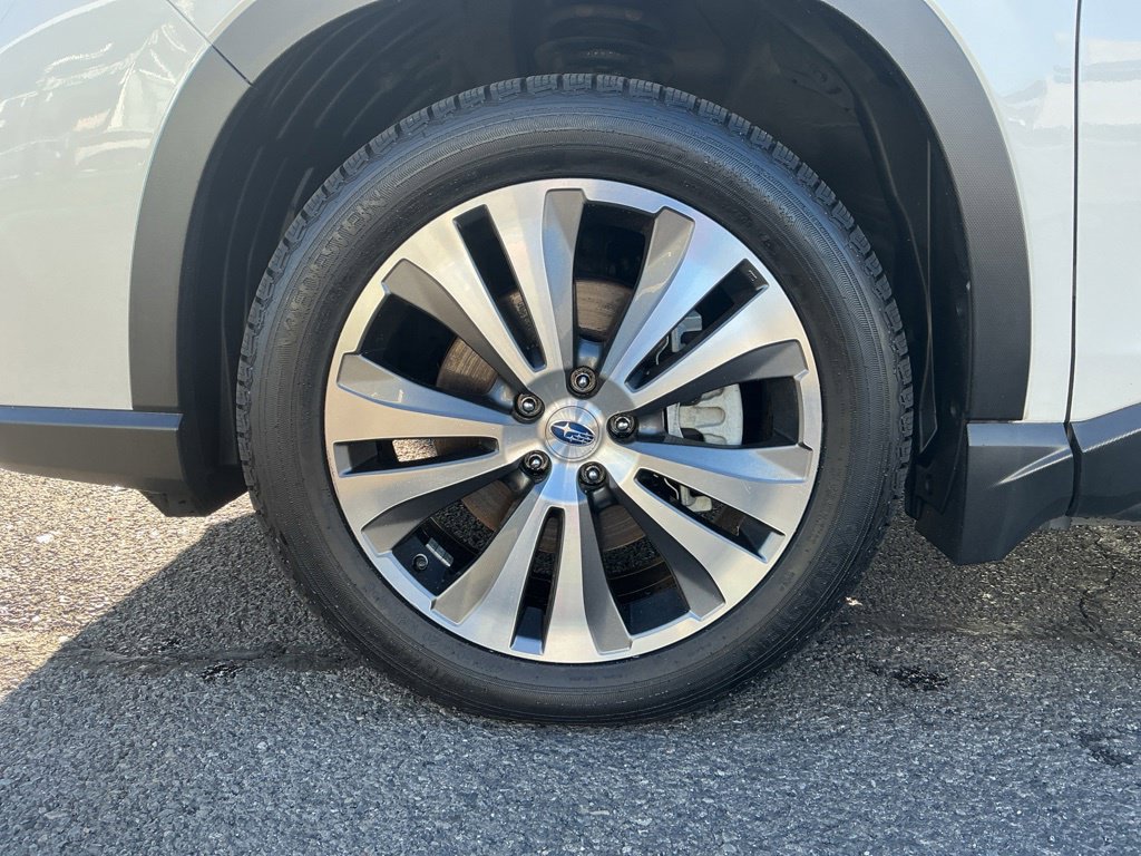 Used 2022 Subaru Ascent Limited w/ Technology Package AWD/4WD image 8