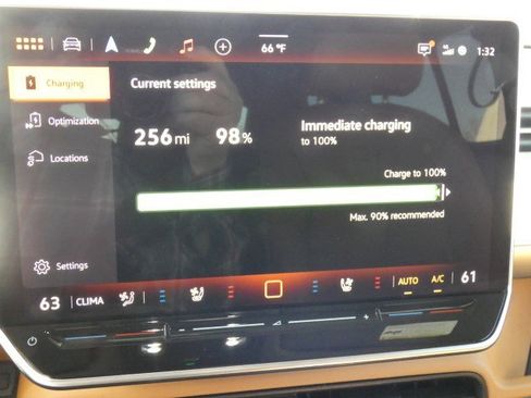 New 2025 Volkswagen ID. Buzz Pro S image 32