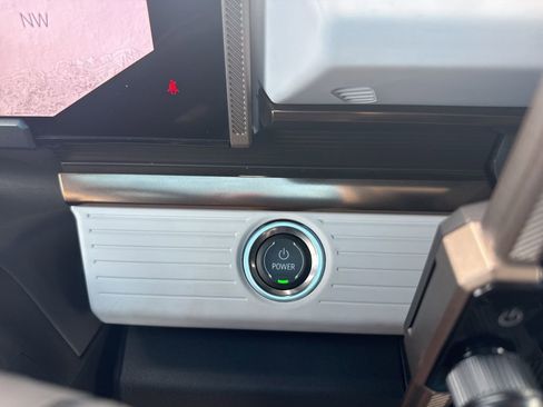 Used 2024 GMC Hummer EV 2X AWD/4WD image 24