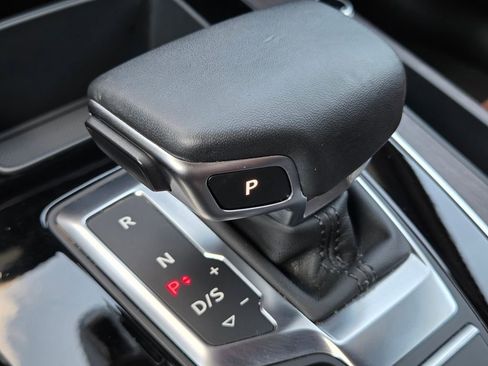 Used 2024 Audi Q5 2.0T Prestige AWD/4WD image 47