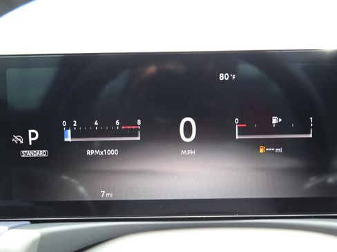 New 2026 Nissan Sentra SR w/ SR Premium Package FWD image 12