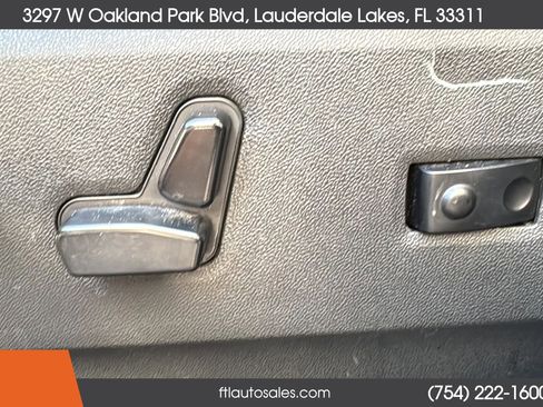 Used 2016 Dodge Grand Caravan SXT w/ Rear Park Assist Package image 23