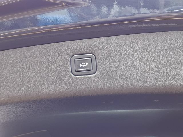 Used 2020 Chevrolet Blazer LT AWD/4WD image 19
