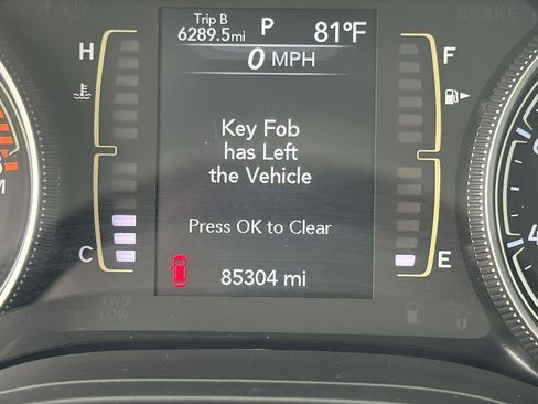 Used 2021 Jeep Cherokee Latitude Lux FWD image 11