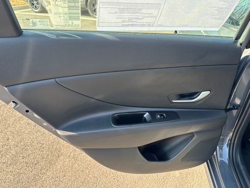 New 2026 Hyundai Elantra SE image 12