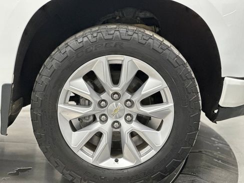 Used 2021 Chevrolet Silverado 1500 Custom image 28